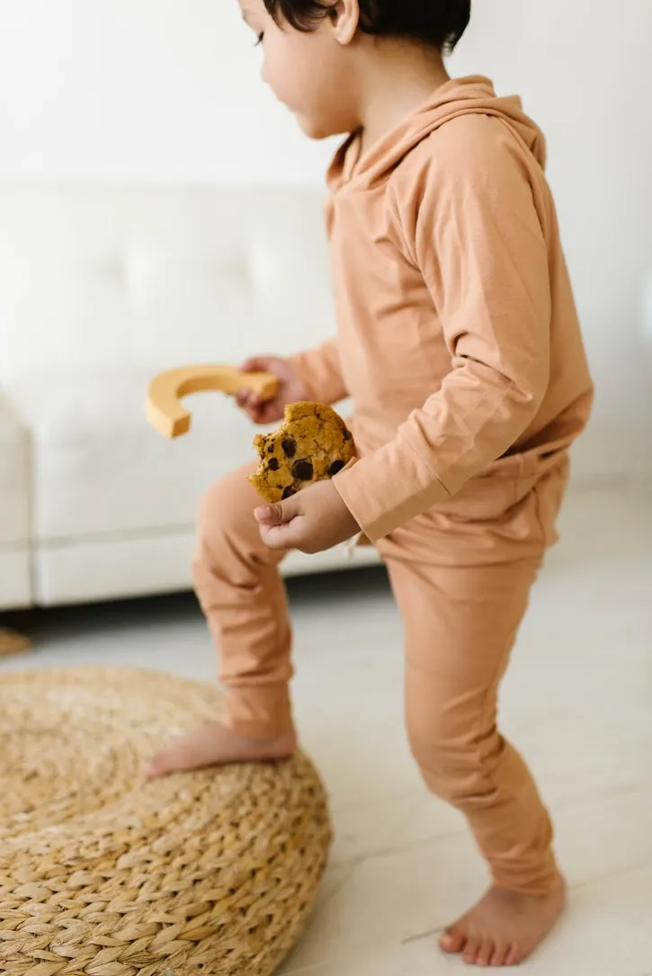 Hoodie in Camel