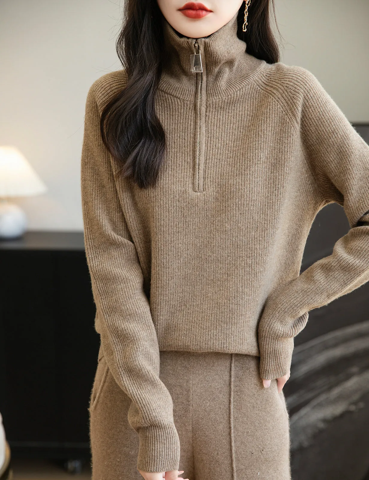 Lillian Woman Zip Long Sleeve Knitted Sweater