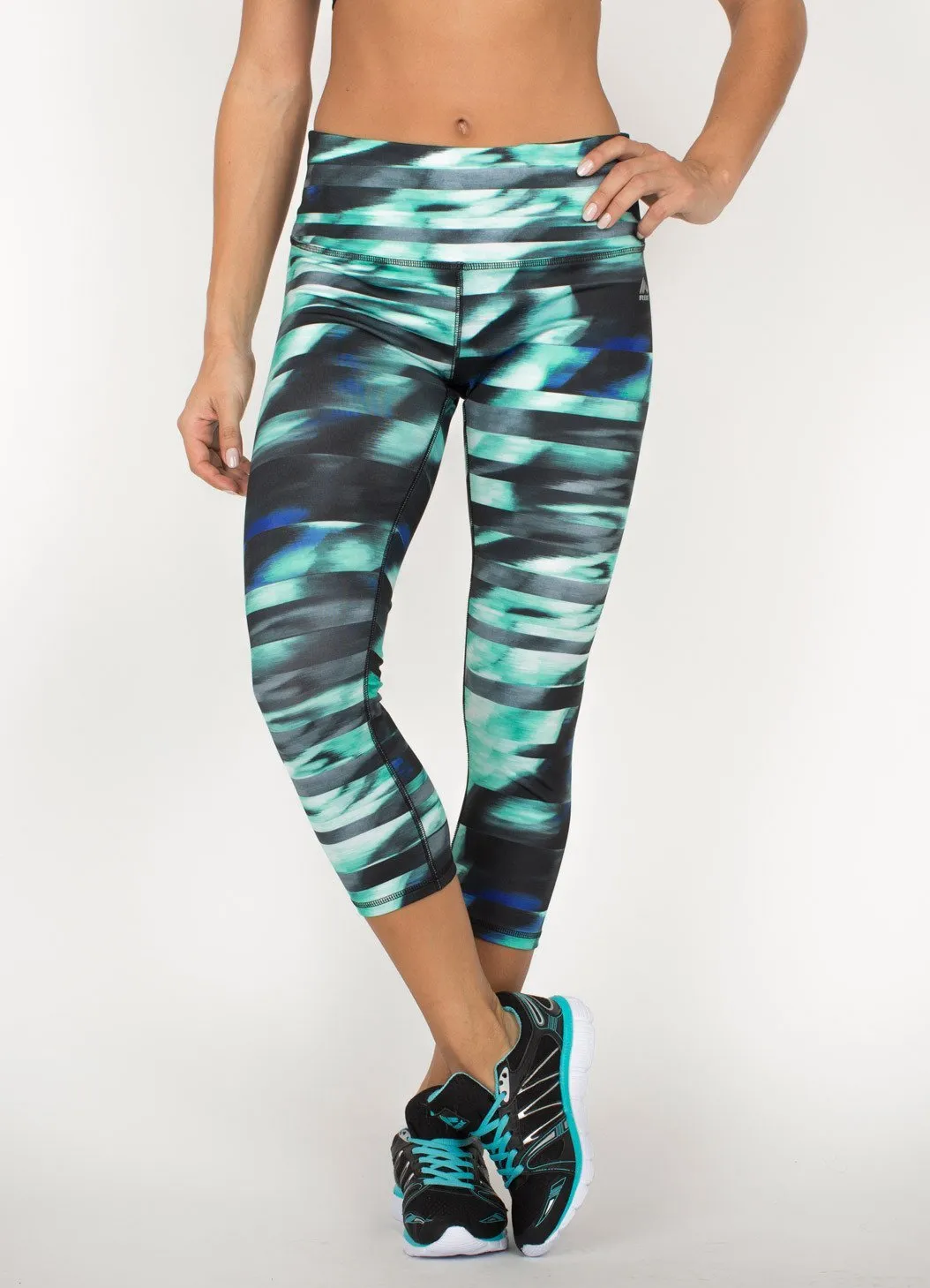 Lumen Streak Capris