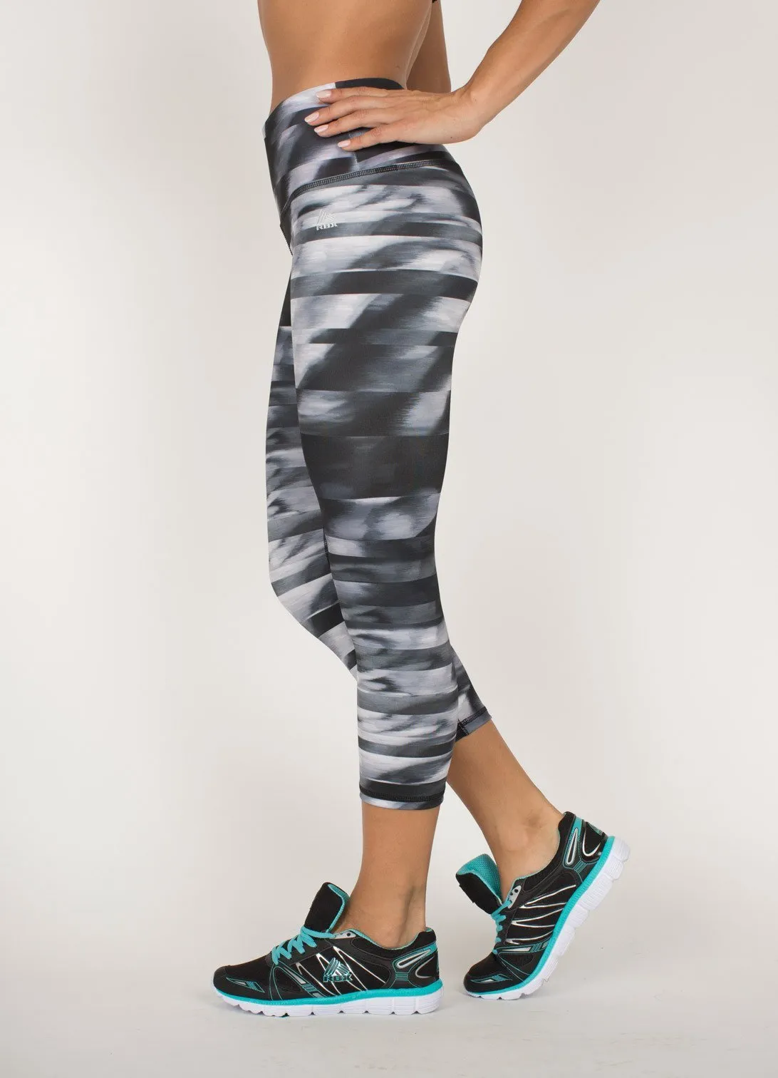Lumen Streak Capris