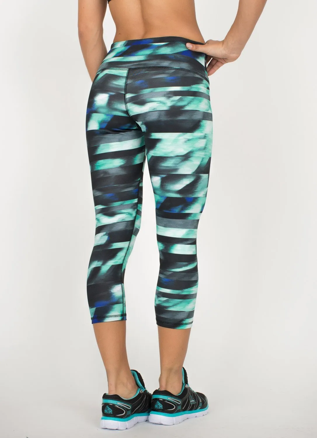 Lumen Streak Capris