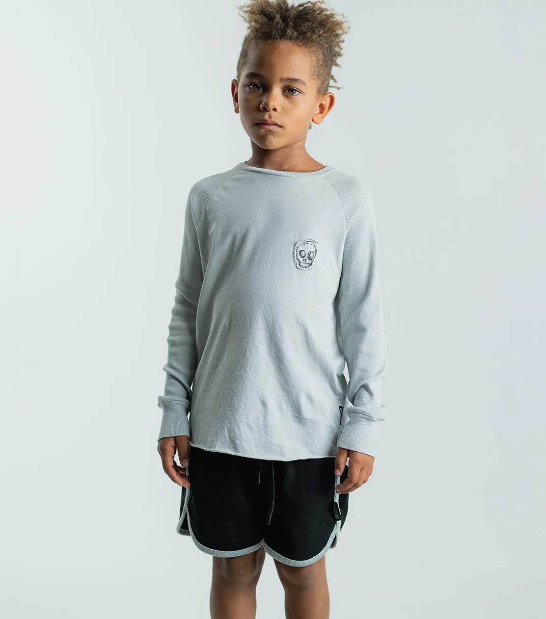 patch skull shirt