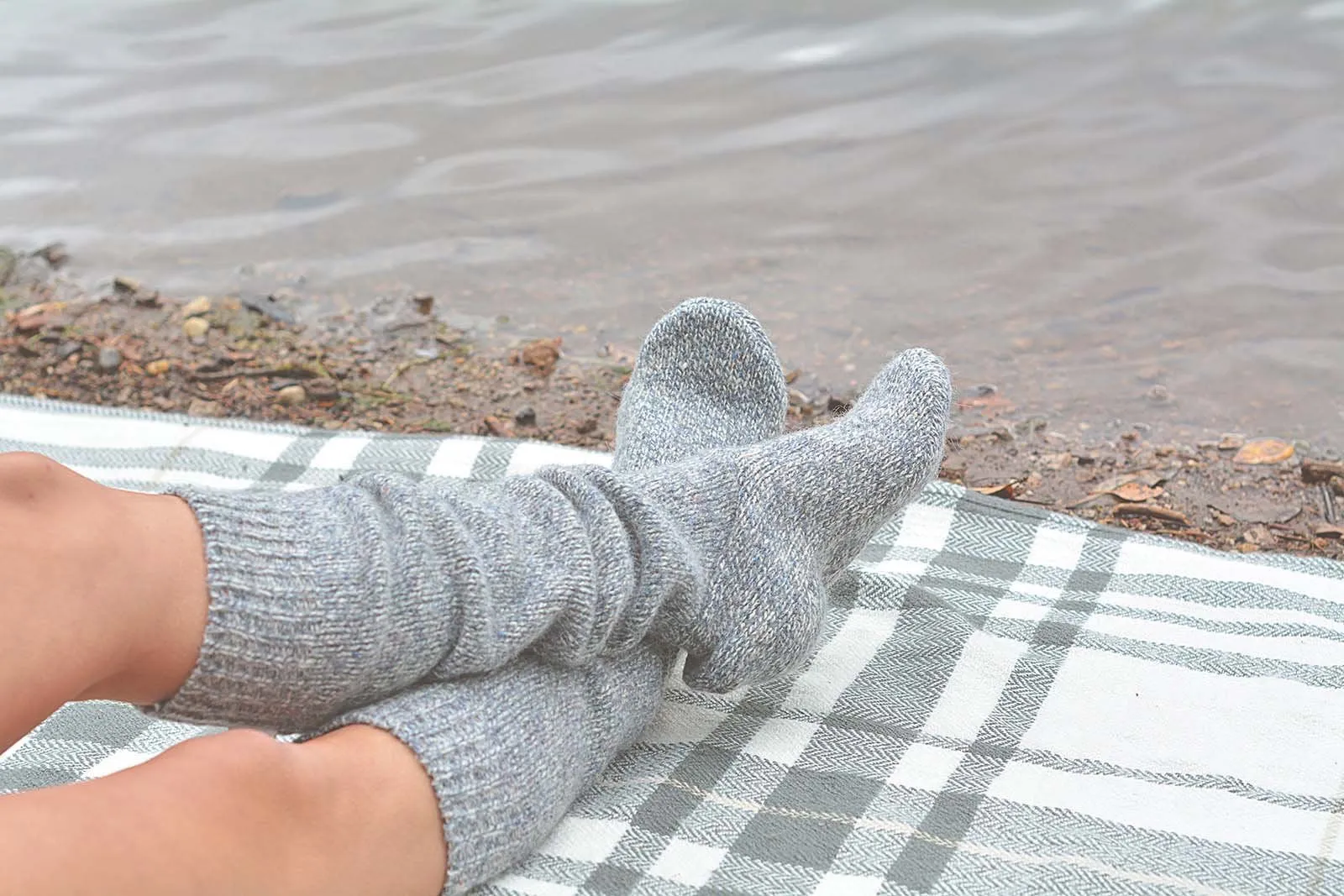 SHORTIES | Cashmere Cabin Sock | Dark Nights | Size 5-8