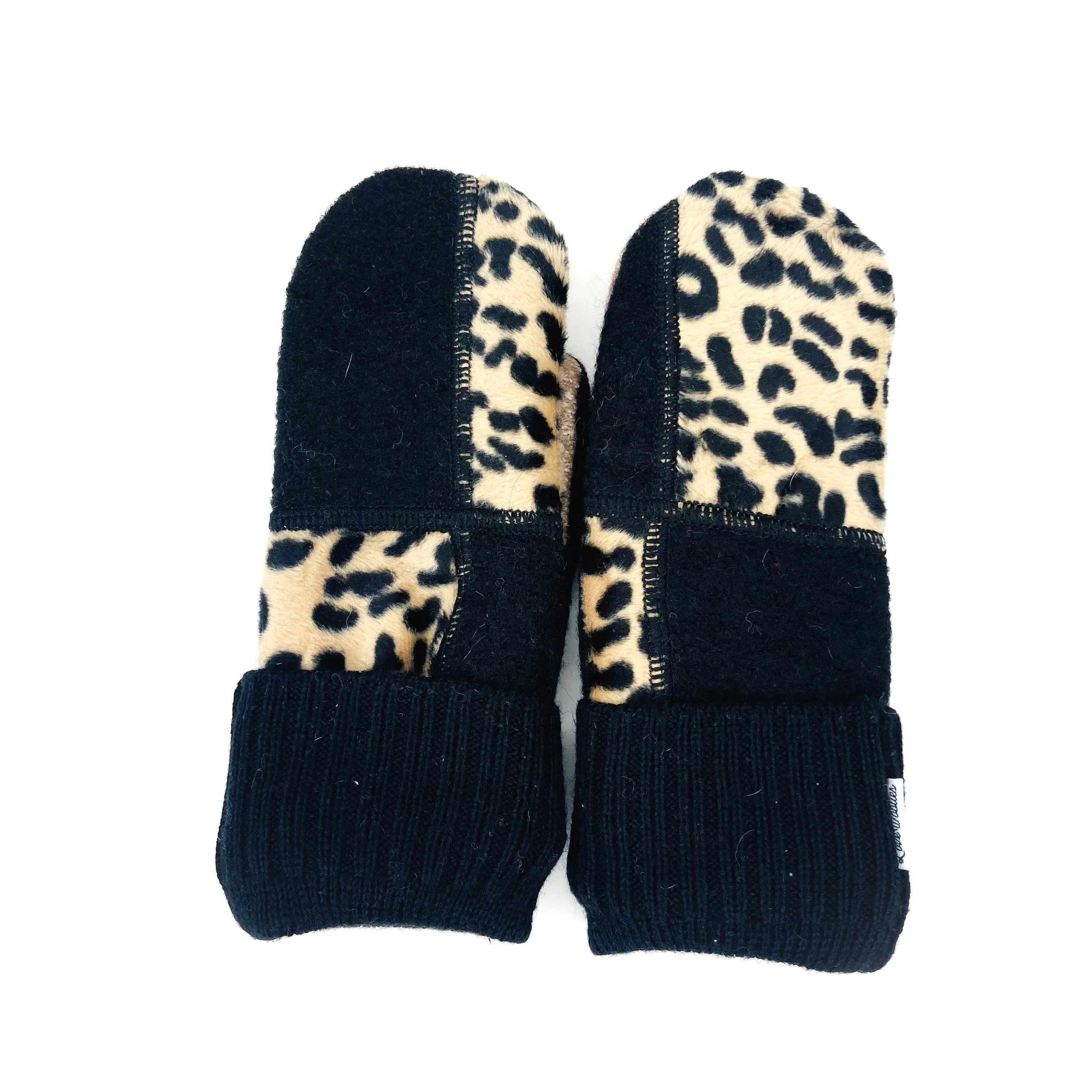 Small Adult Mittens | Sleepy Kitty