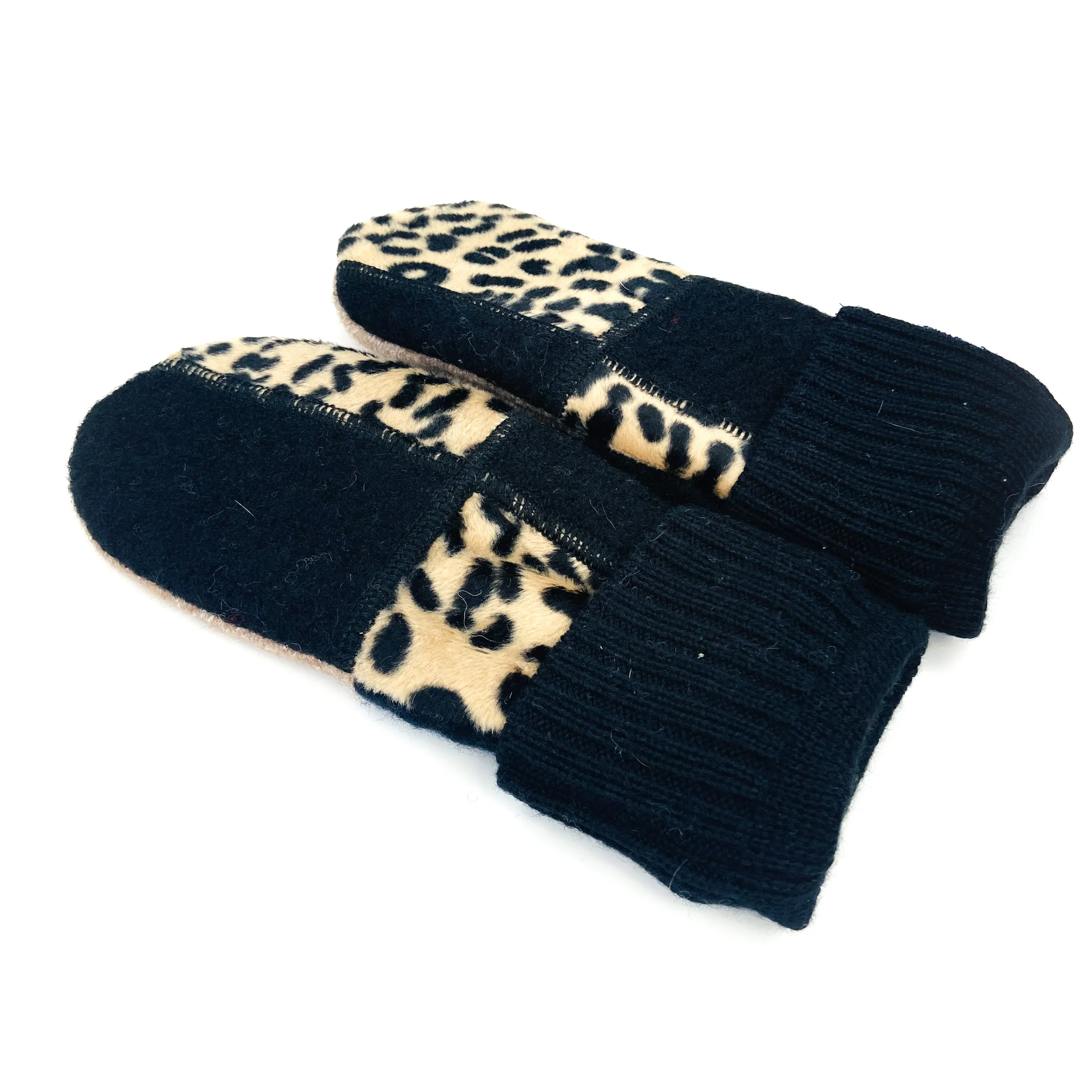 Small Adult Mittens | Sleepy Kitty