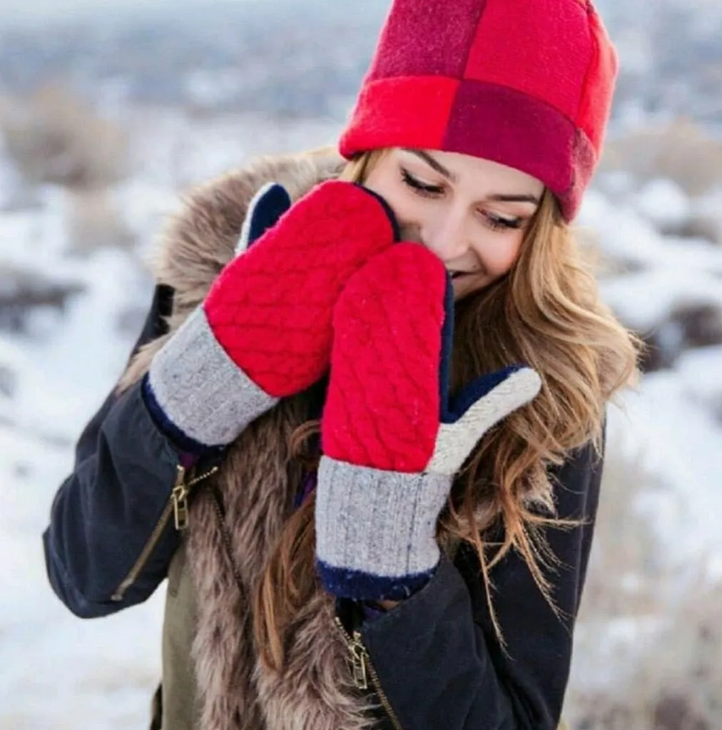 Womens Mittens | Grandmas Sweater